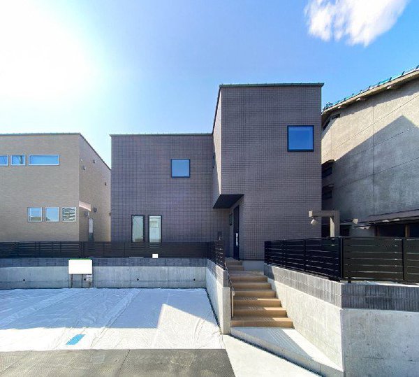 image2.jpg