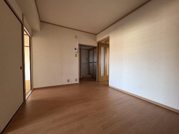 image2 (4).jpg
